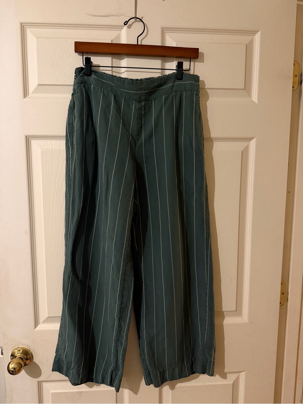 Coldwater Creek Wide Leg Pants in Forest Green with Pinstripes